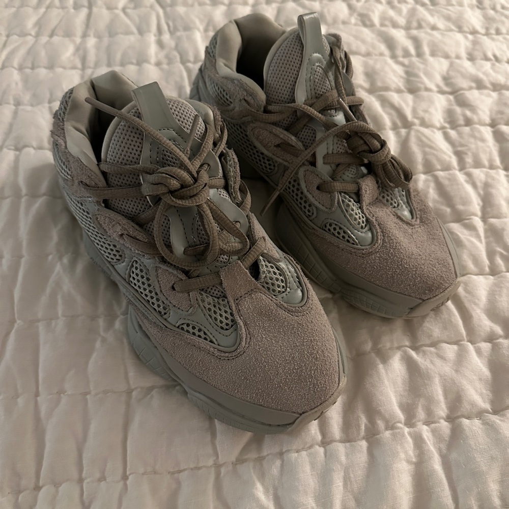 Yeezy Salt 500 womens 7.5